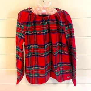 Vinyard Vines very light flannel girls holiday top.